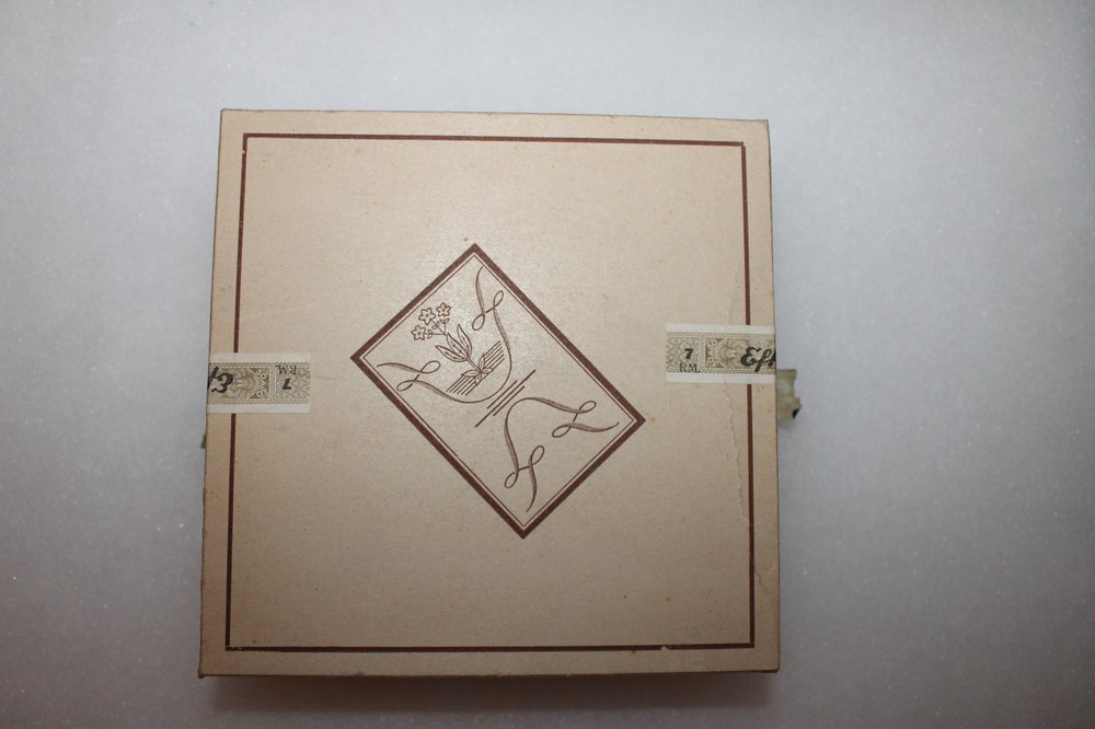 WW2 German Efka Cigarette Rolling Papers Pack,Unissued from Original Maker's Box
