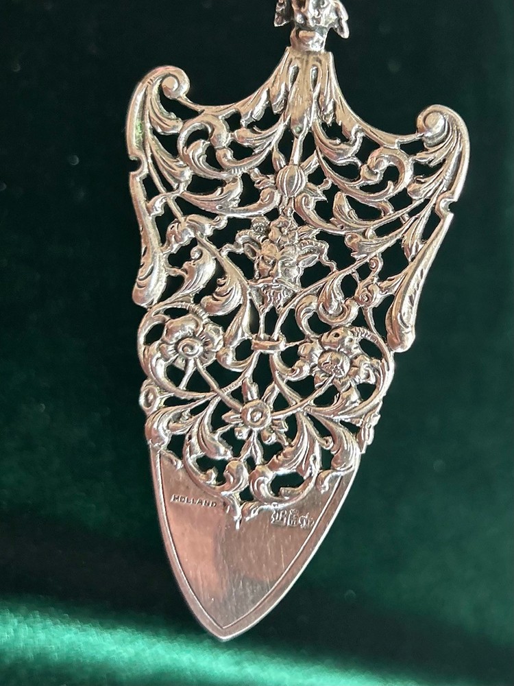 DUTCH SILVER PIE SERVER Holland Netherlands ca 1900's Figural Castle Core