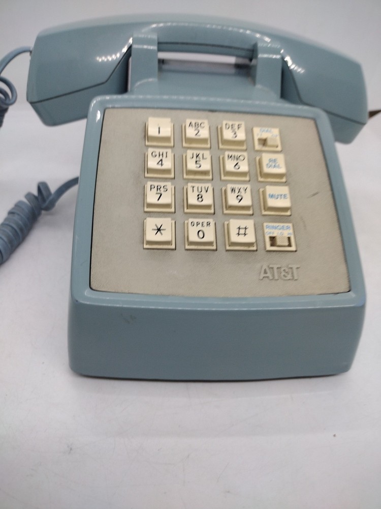Vintage ATT CS2500DMGH Robin Egg Blue Push Button Desk Phone • Untested