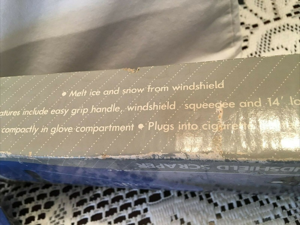 STAR CASE ELECTRIC WINDSHIELD SCRAPER NOS