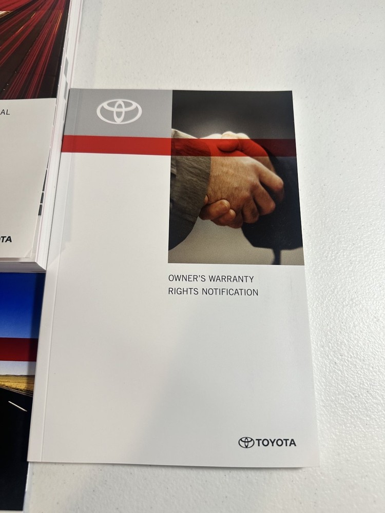 2017 Toyota Corolla Owner's Manual Set