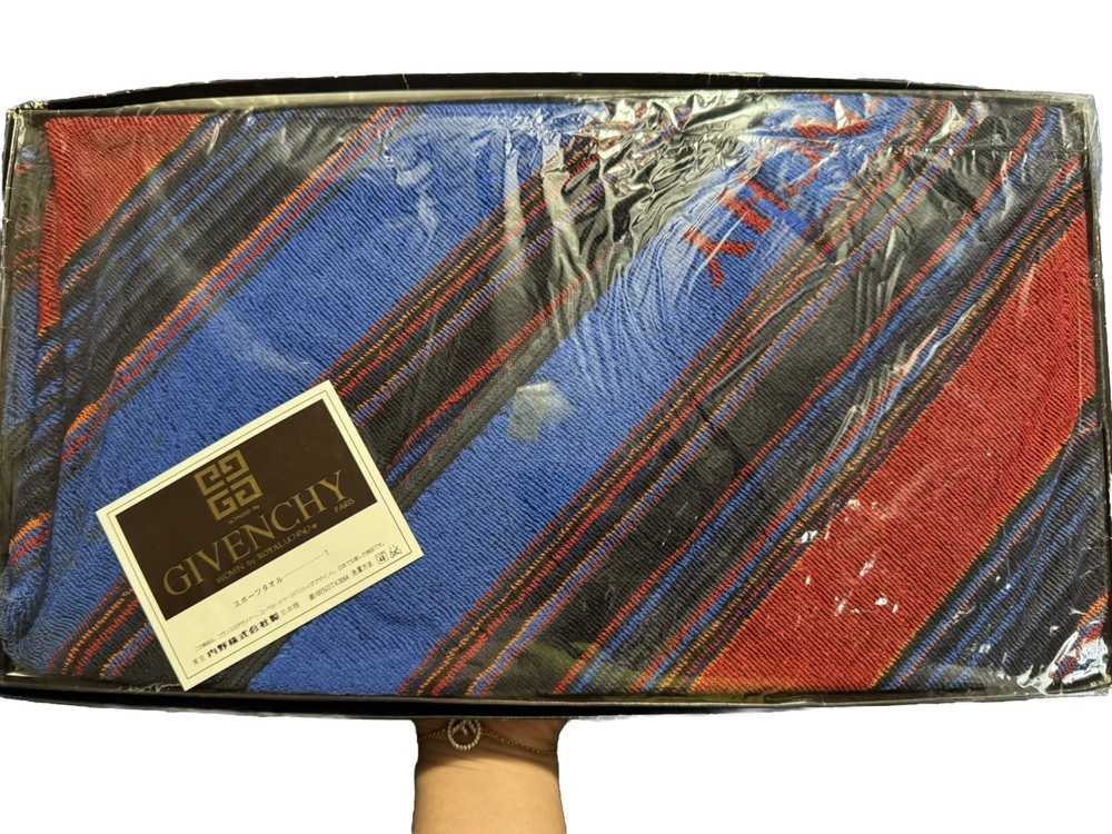 Authentic Givenchy face/Gym Sports Towel