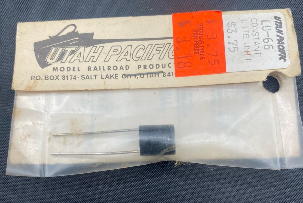 UTAH PACIFIC LU-66 CONSTANT LIGHT UNIT, 1 PC, NOS, HO