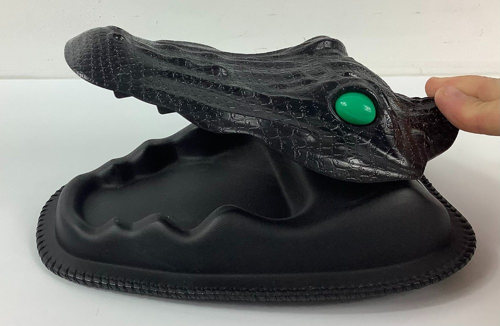 Alligator Head Clipboard Desk Organizer