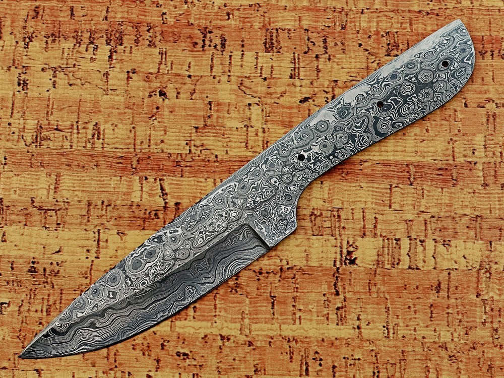 10" drop point blank blade, Rain drop pattern Damascus steel , 4.5" cutting
