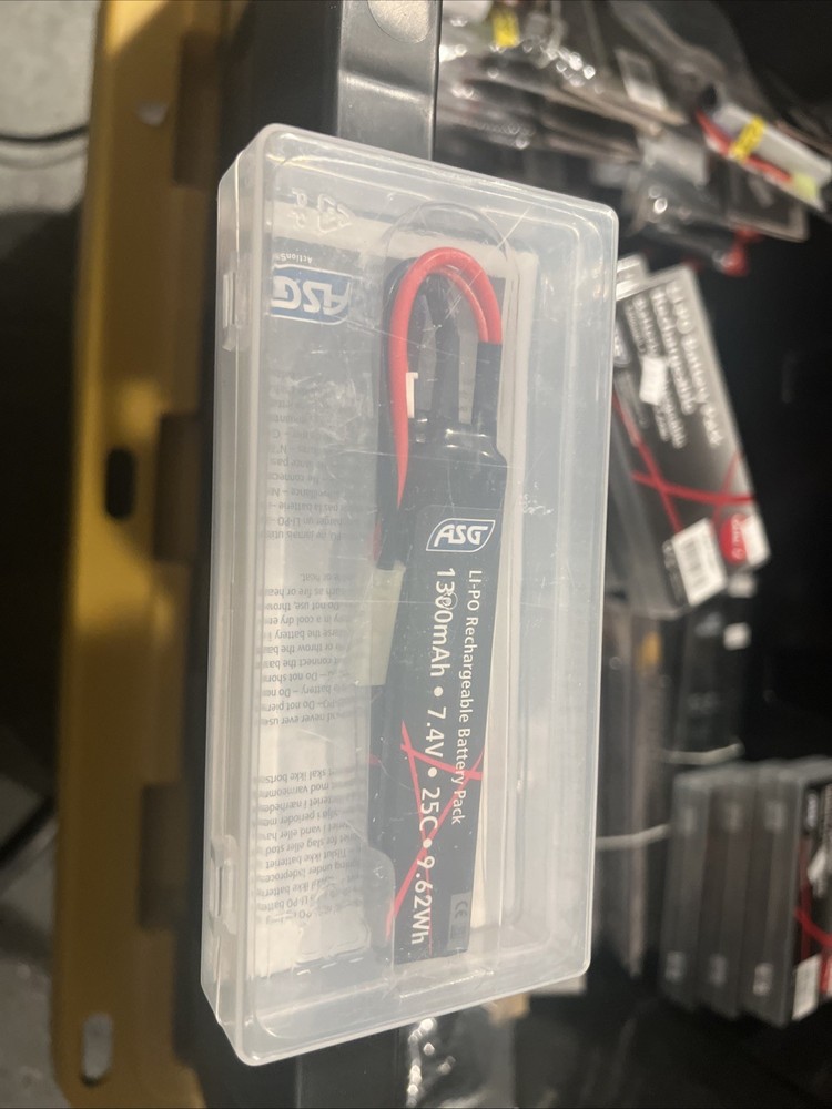 ASG LiPo 1300mah 23c 7.4v 2 Split Battery