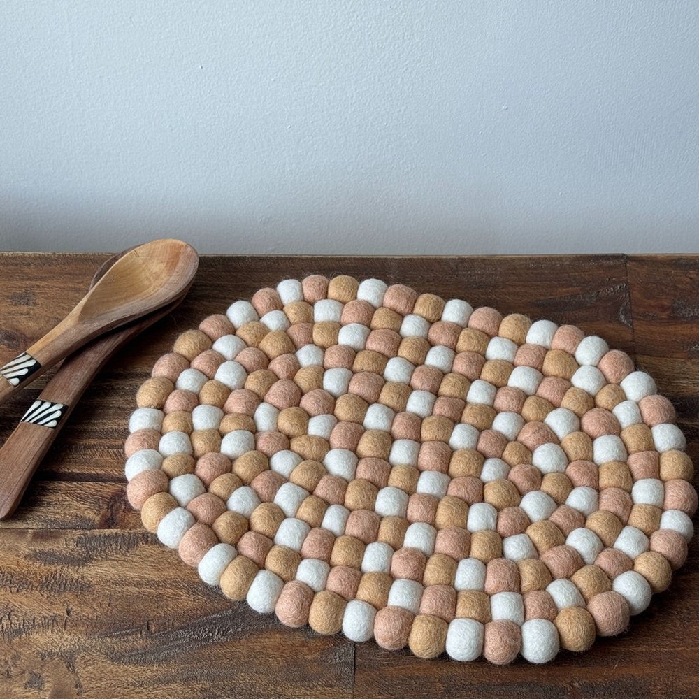 Felt Casserole Trivet, Sunset Sands