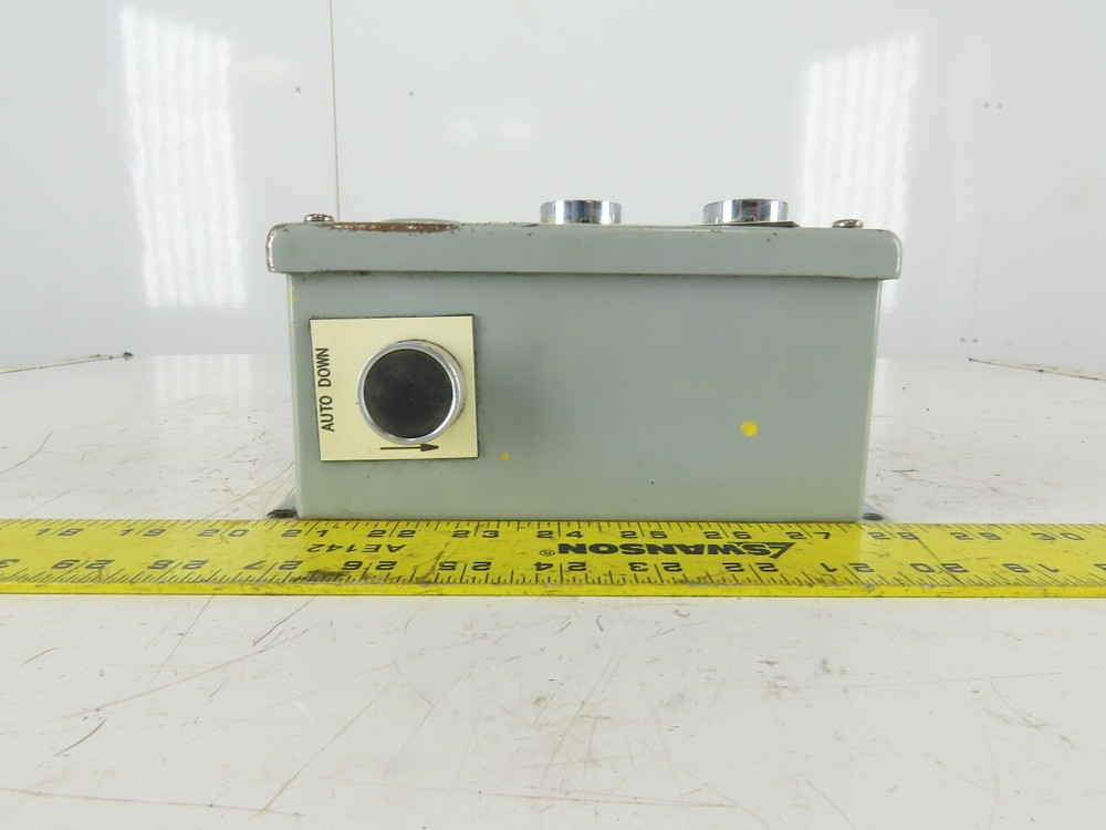 Hoffman E3BPGXM 7" x 2-1/2" x 3-1/2" Push Button Electrical Enclosure