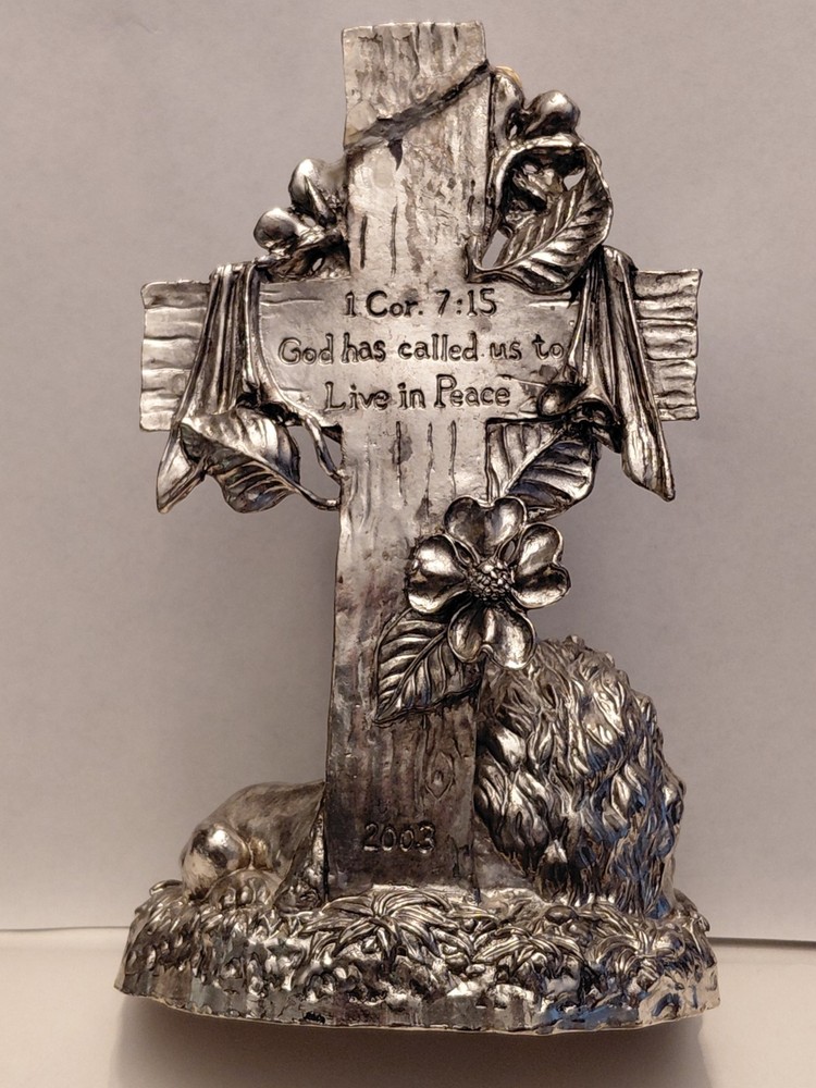 Lion With Lamb Statuette