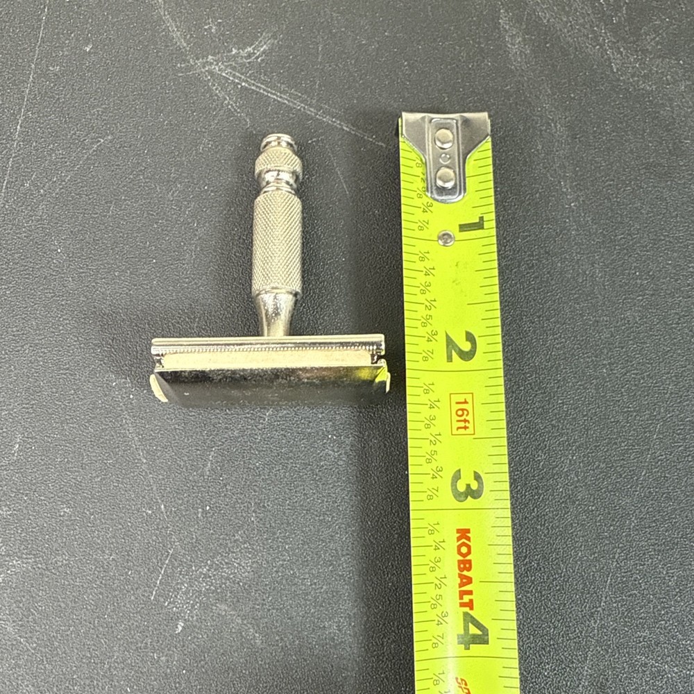 Vintage Gillette Tech Safety Razor ~ Silver Tone