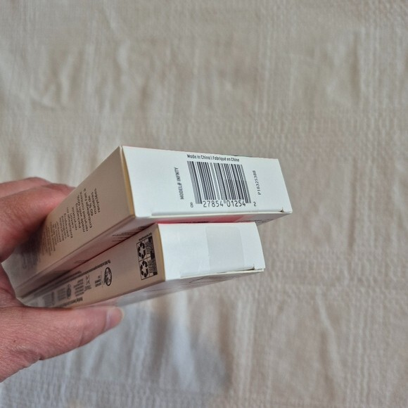 Colgate 360 soft 1 metal handle 2 replacement heads, plus 2 additional NWT
