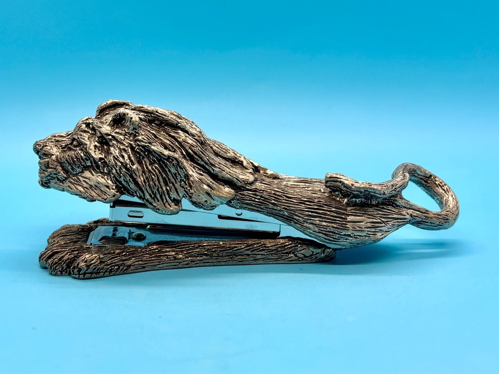 Frankli Wild Pewter Lion Stapler – Figure in EUC