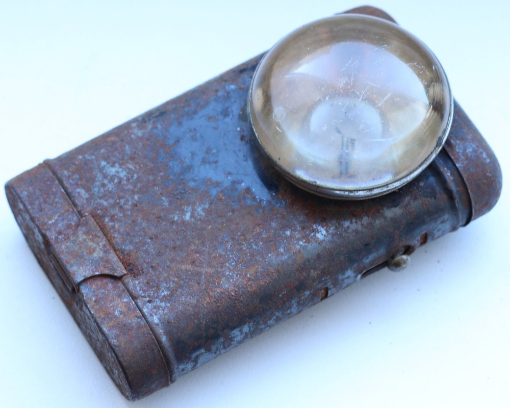 WWII WW2 GERMAN WEHRMACH ORIGINAL FLASHLIGHT (Y26-01)
