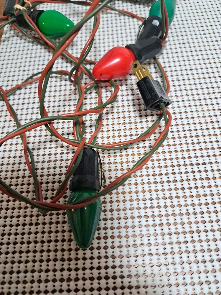 Gilbert Vintage C7 Christmas Light Strings 3 Sets 7 Sockets Per String, 11' 4"
