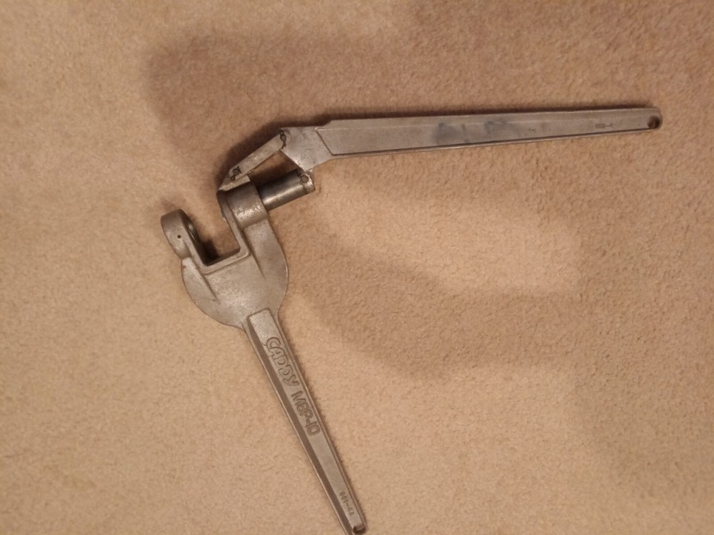 👀 USED CADDY MSP-10 METAL STUD PUNCH for EASY SNAP GROMMETS