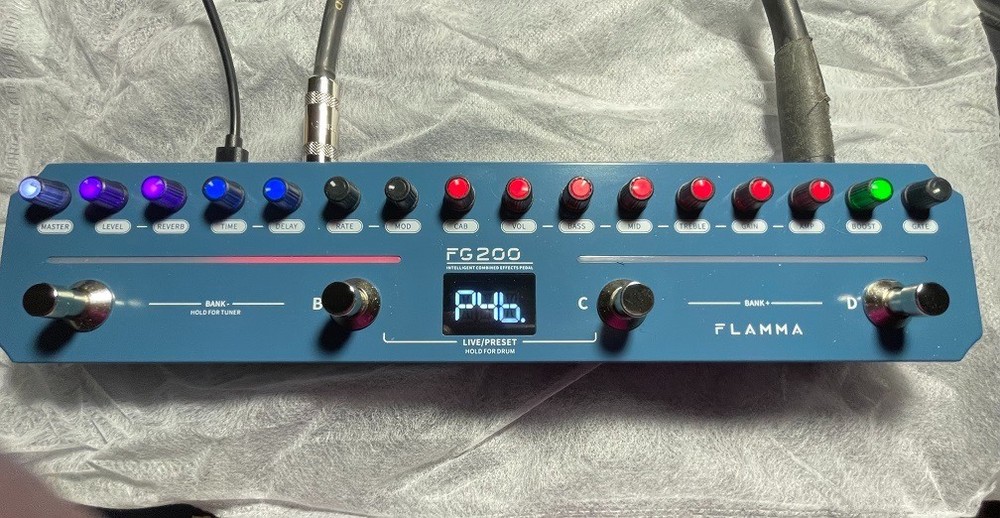 FLAMMA FG200 MULTI-EFFECTS PROCESSOR PEDAL