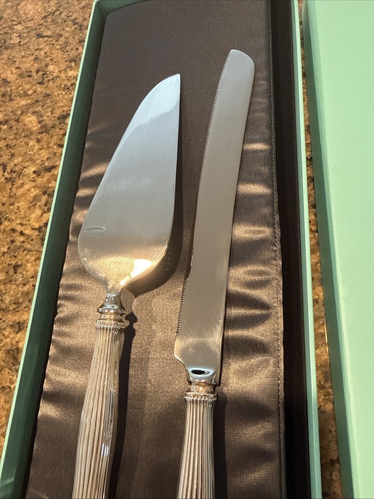 Tiffany & Co. Lotus Pattern Sterling Silver Wedding Cake Serving Set