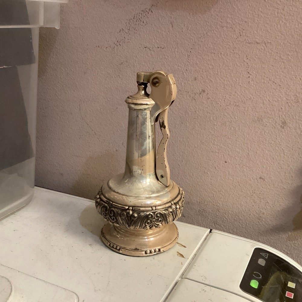 Vintage Silver Plate Ronson "DECANTER " Table Lighter