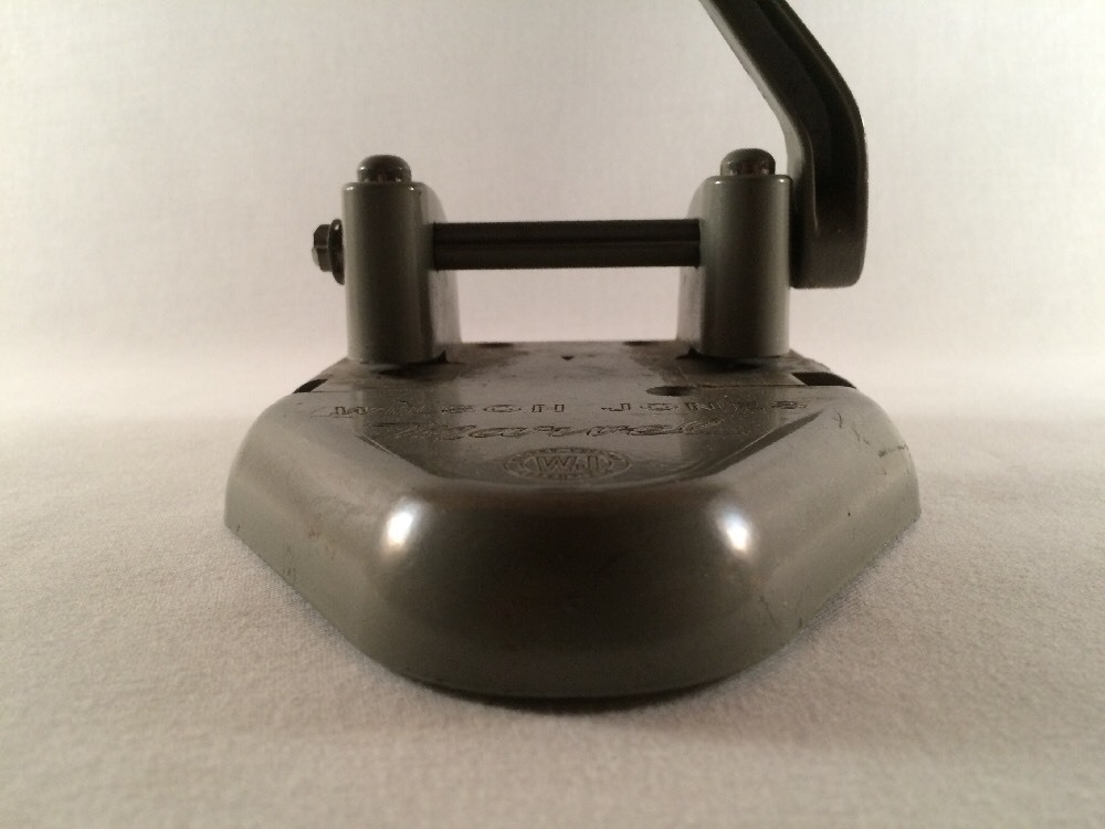 WILSON JONES MARVEL 2 HOLE PUNCH