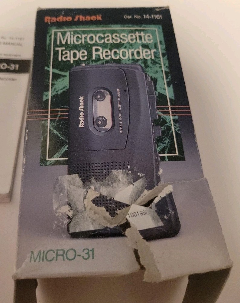 RadioShack Micro-31 Microcassette Tape Recorder Voice Recorder Powers On