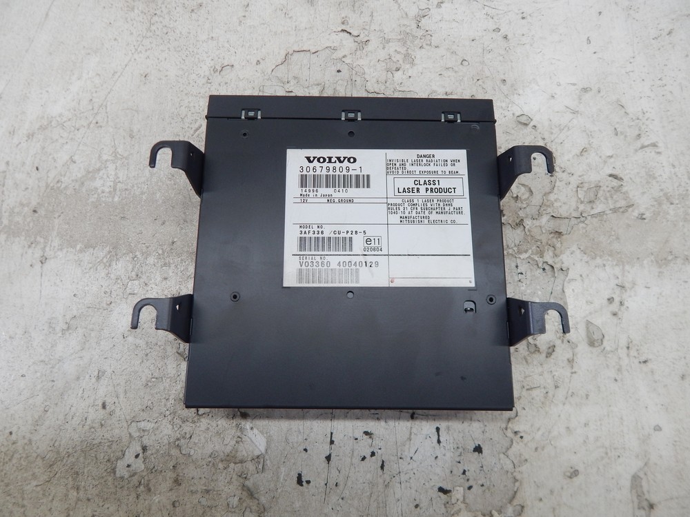 VOLVO XC 90 MK1 02-06 SAT NAV DVD UNIT