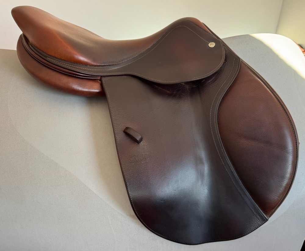 17.5" CWD SE01 Saddle - 3L - Grain / Calf