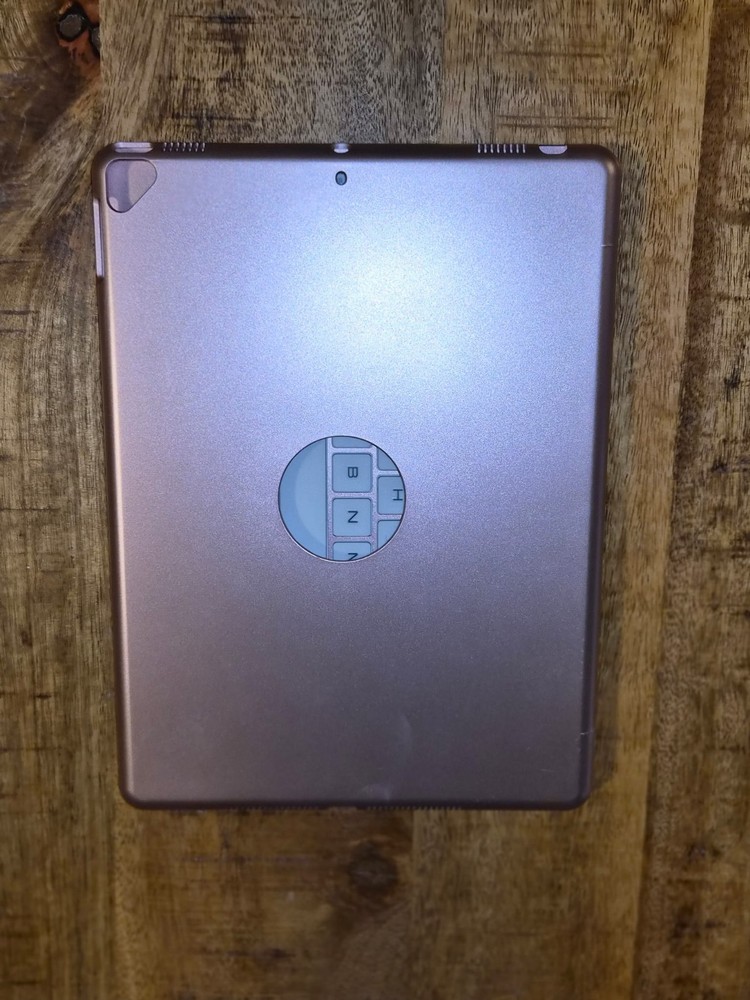 Apple Tablet 9th Generation 10.2 with Keyboard Folio** Open Box