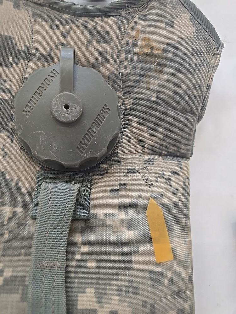 Salty USGI Molle II Carrier Hydration System ACU