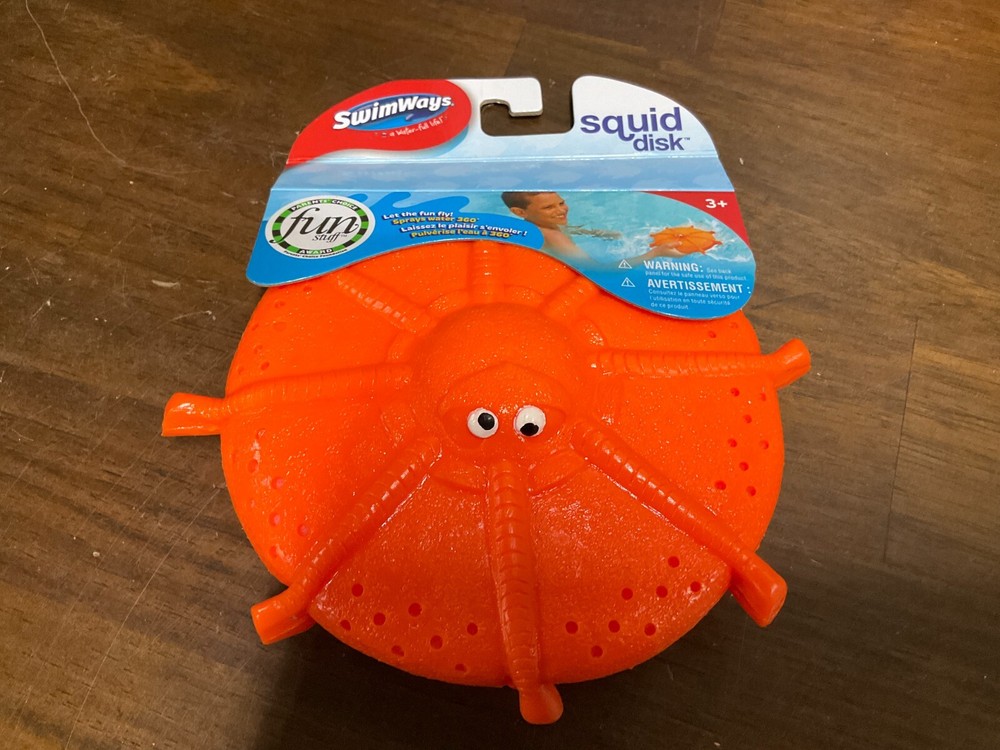SwimWays Squid Disk Ages 3+ Sprays Water 360 Degrees ORANGE