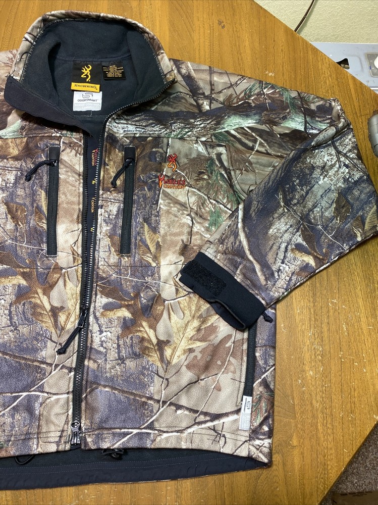 Mens BROWING Hell's Canyon ODORSMART Realtree Softshell Jacket M