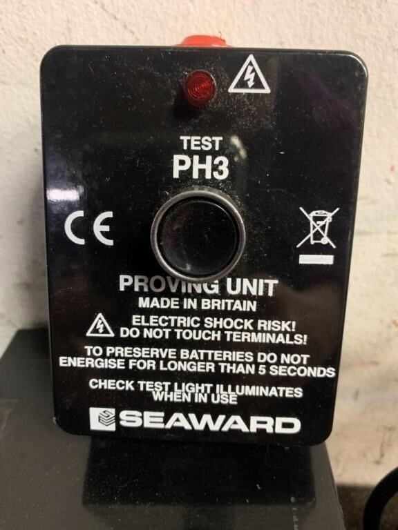 SEAWARD HIGH VOLTAGE TESTING PHASING STICKS PR33 109A913