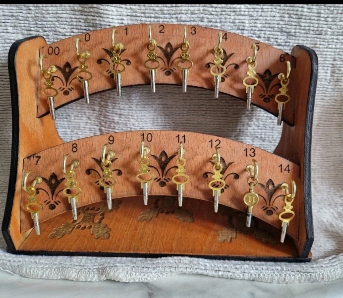 Pocket Watch Winding Keys Stand with 16 hooks.