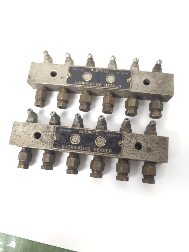 2 ALEMITE Grease Fittings Header Block 6 Position