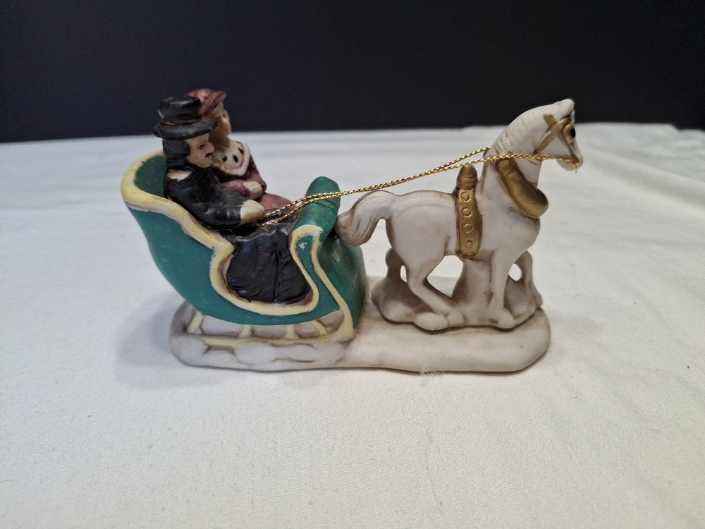 Dickens Victorian Collection - 6 Piece Lot