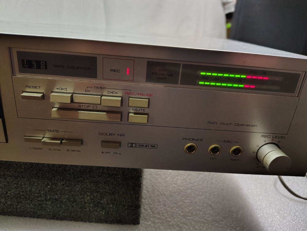 YAMAHA K-200A cassette deck