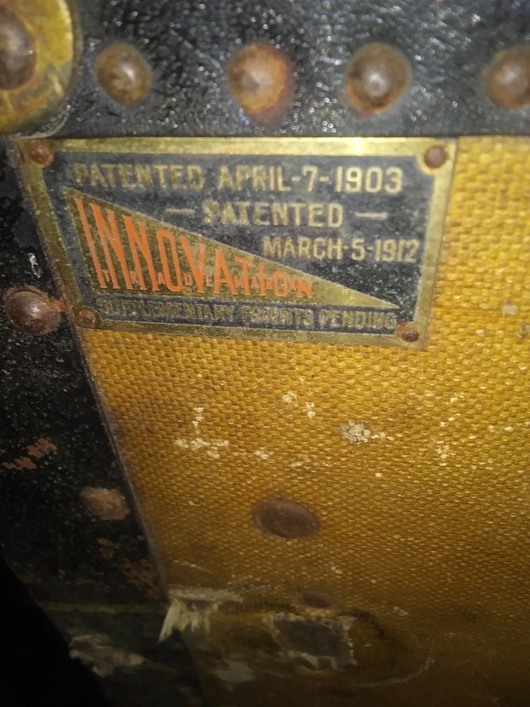 steamer trunks vintage wardrobe