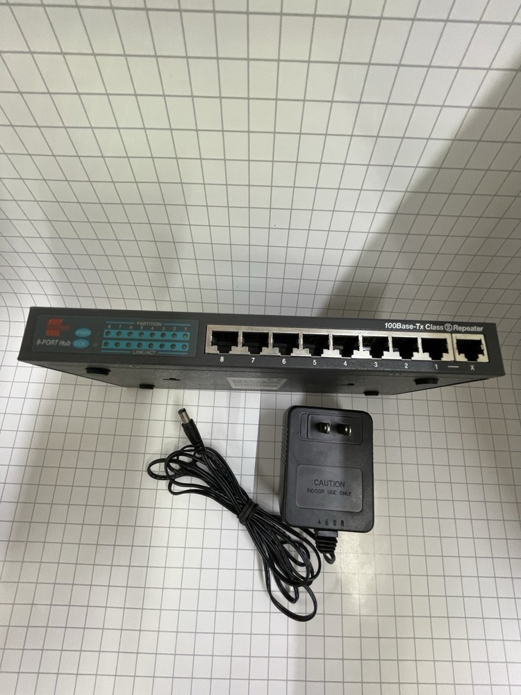 Adotron 100Base-TX Class II Repeater 8 ports