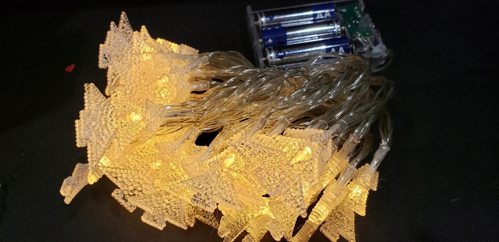 Tree Shaped String Christmas Lights Battery Powered 20 Ft 40 Lights Warm White