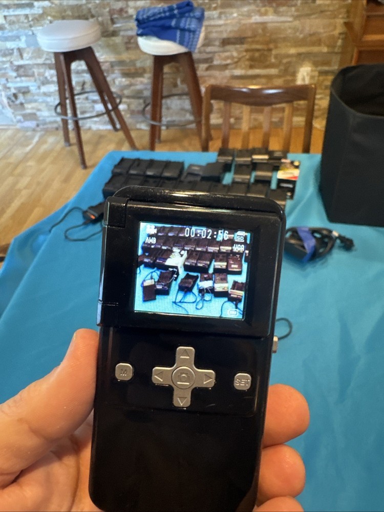 Vivitar DVR-410 Flash Media Camcorder