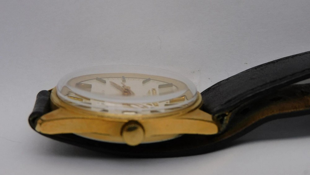 Automatic watch works with date LONGINES automatic watch works date A294