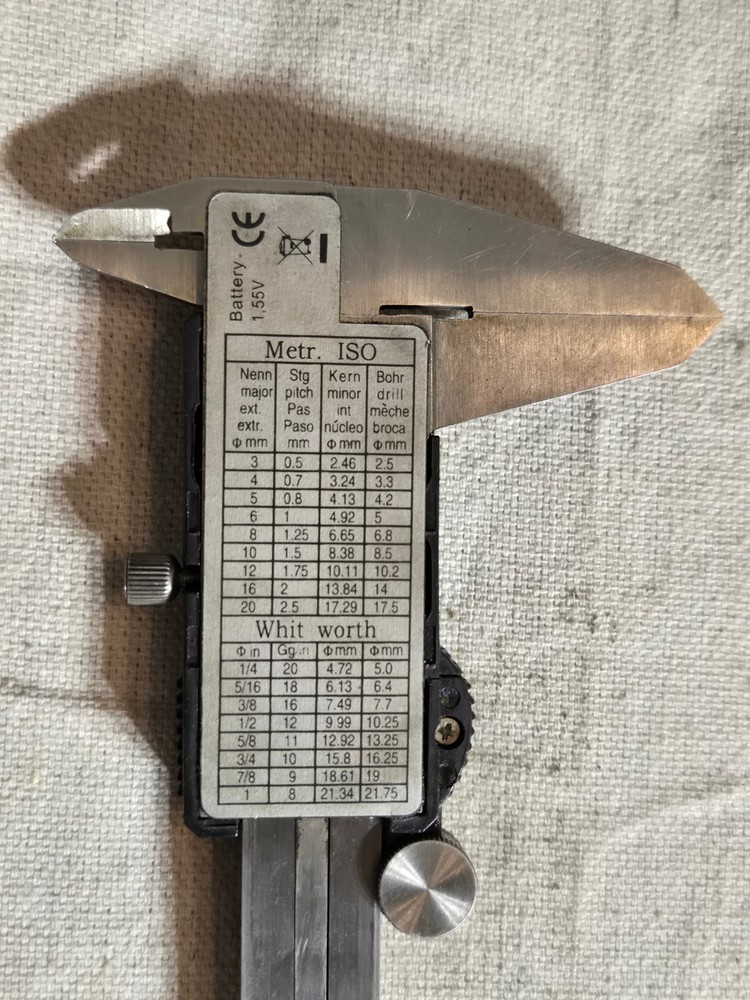 6 Digital Caliper, New battery, W/case