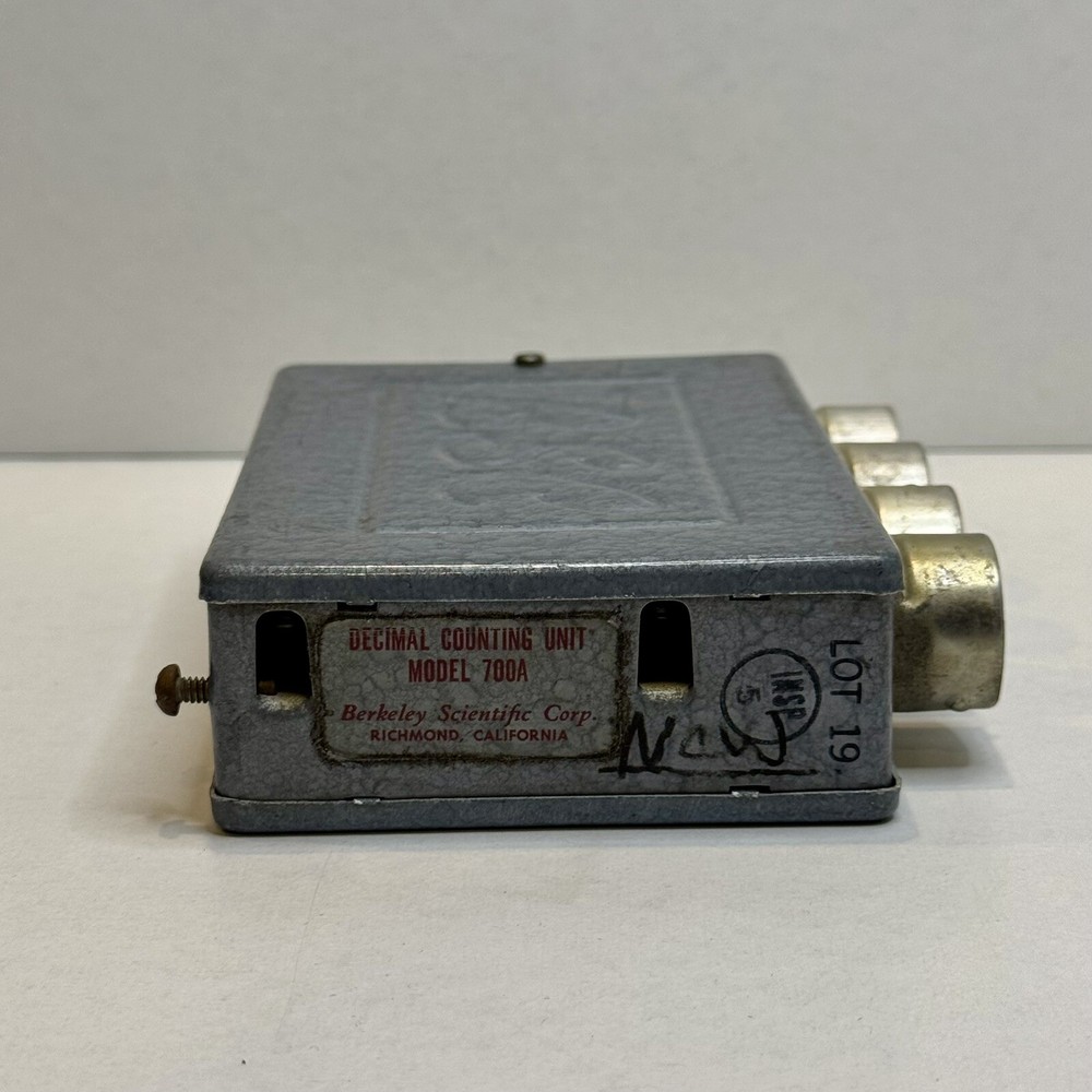Vintage Beckman Berkeley Decimal Counting Unit 700A