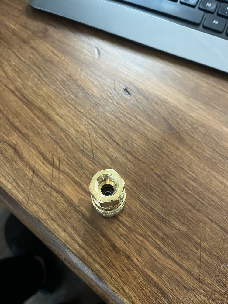 Milton 715 Female Air Coupler - M Style