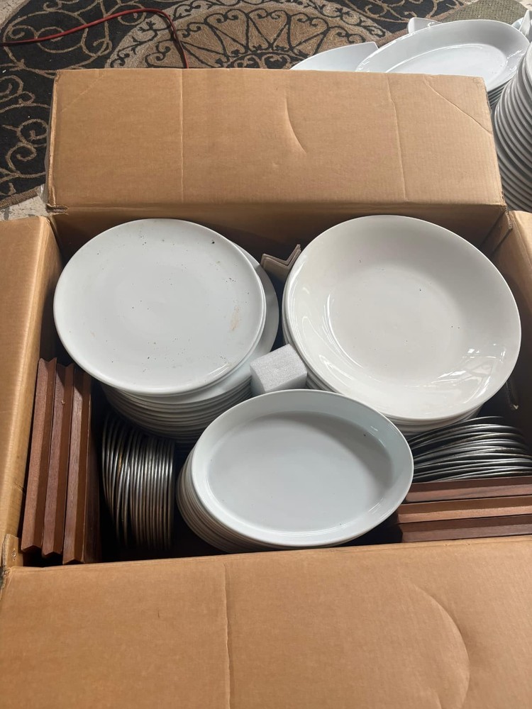 Restaurant Dishes Sets White Porcelain Slightly Used
