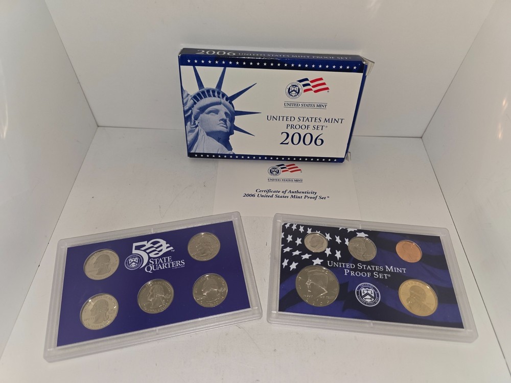 2006 US Mint Proof Set   uncirculated with COA