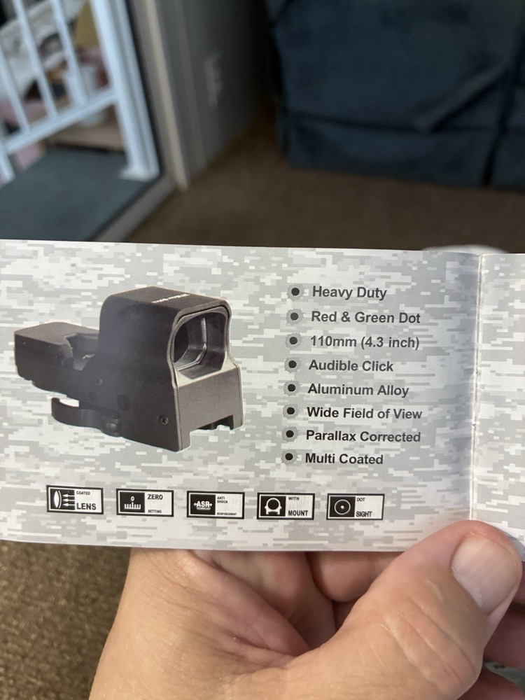 Vector Optics SCRD-04 8 Reticle Sight Pre-owned Never Used