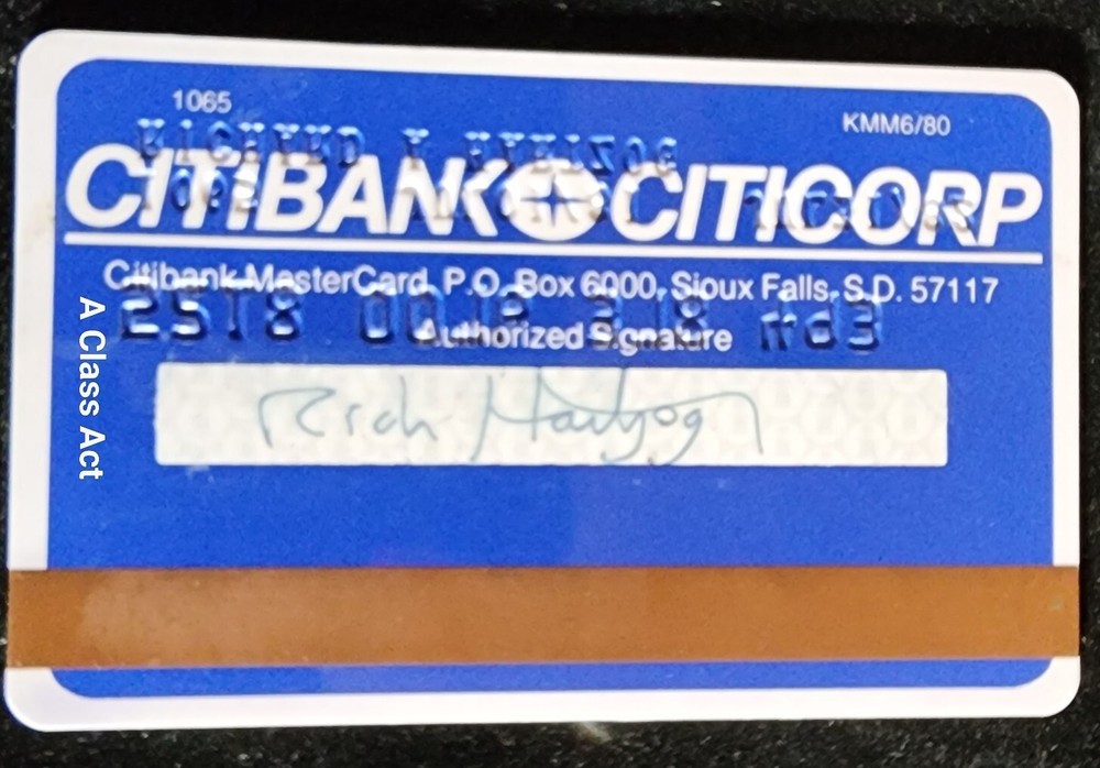 Citibank MasterCard exp 1982 cc319