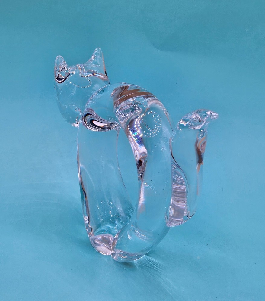 Crystal Cat in a Ring Shape Hand-made pristine condition