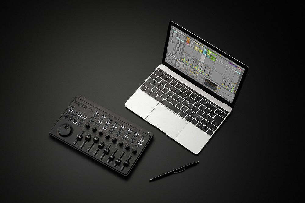 Korg nanoKONTROL Studio Wireless MIDI Controller