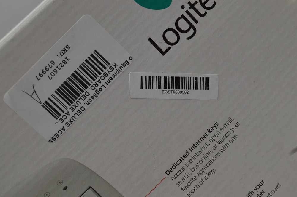 Logitech Deluxe Access 104 Keyboard *New Unused*